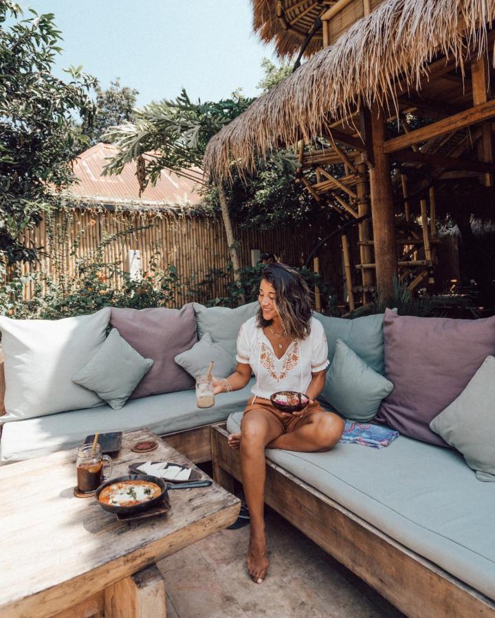 Flowers & Fire Yoga Garden Gili Air Zewnętrze zdjęcie